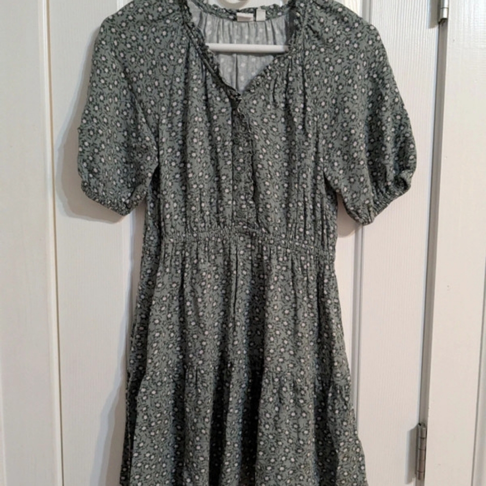 GAP Kids green floral spring dress